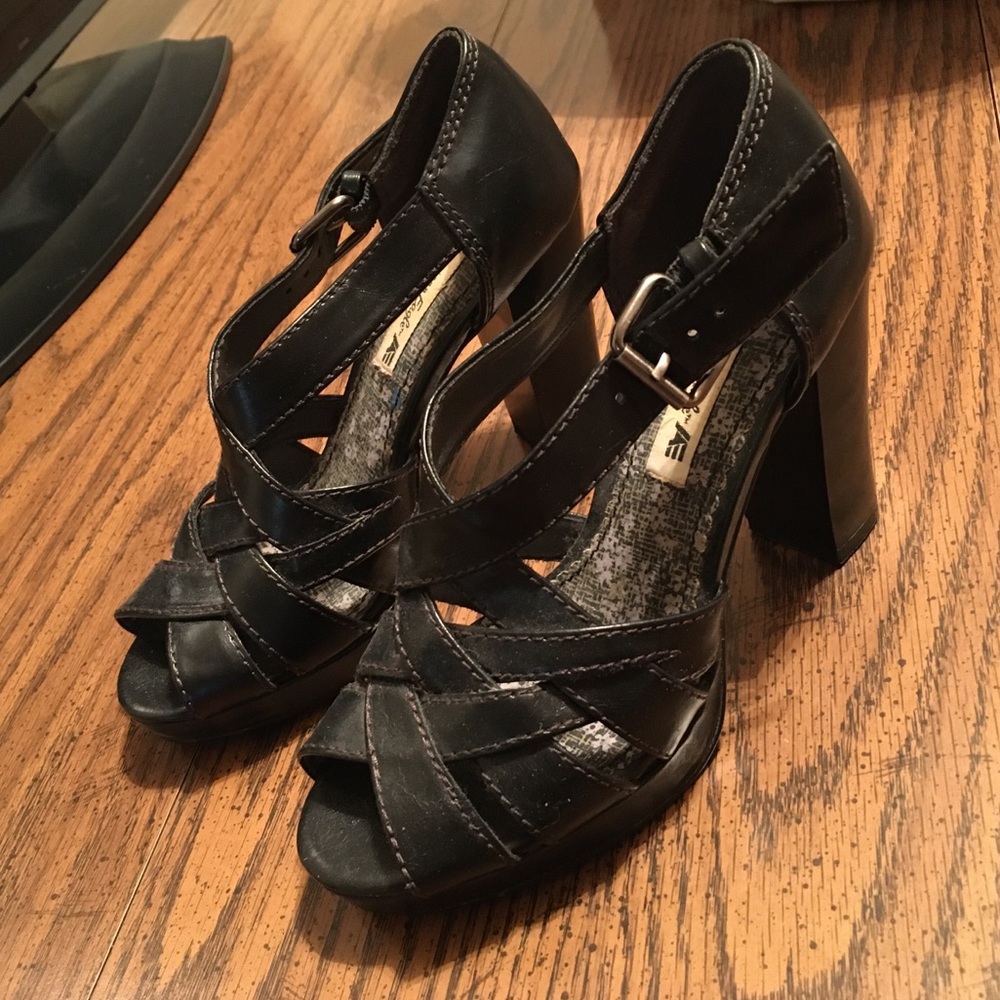 American Eagle Heels